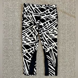 Nike Dri-Fit cropped running leggings